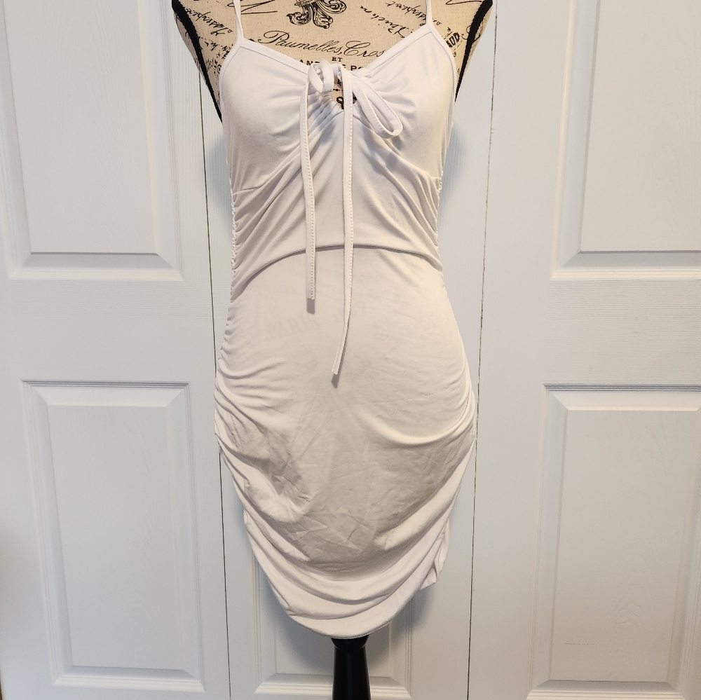 White cocktail dress size M